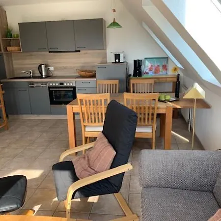 Urlaub Mit Ostseeblick, Schwimmbad Und Direkter Strandlage Apartment Kronsgaard