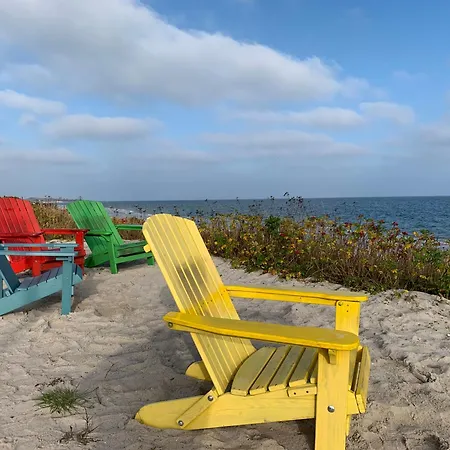 Urlaub Mit Ostseeblick, Schwimmbad Und Direkter Strandlage Kronsgaard