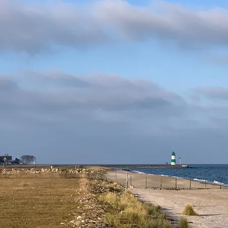 Urlaub Mit Ostseeblick, Schwimmbad Und Direkter Strandlage Apartment