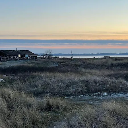 Apartment Urlaub Mit Ostseeblick, Schwimmbad Und Direkter Strandlage Kronsgaard